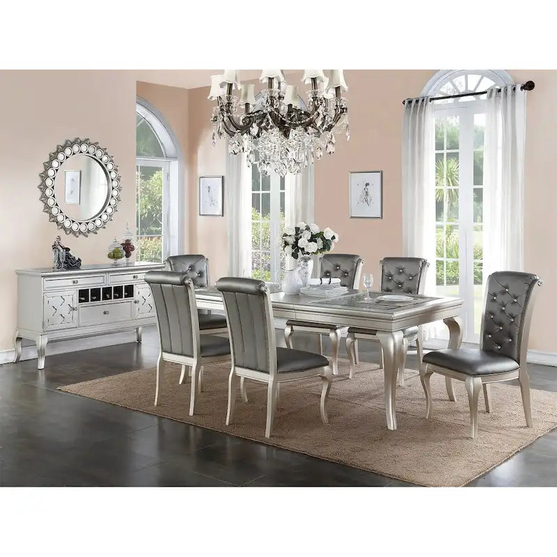 Table de salle à manger en argent antique