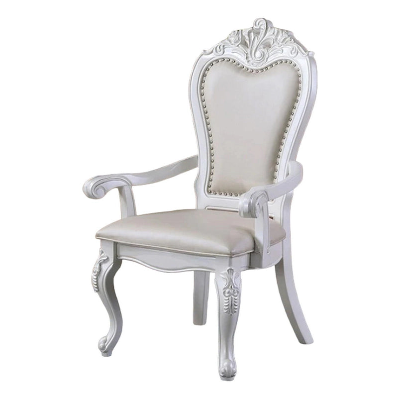 Ensemble de 2 fauteuils de salle à manger Zenie, forme cabriolet sculptée, similicuir, bois blanc