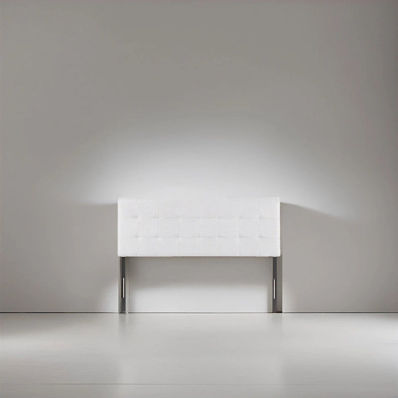 Tête de lit capitonnée Jessenia, hauteur réglable, format Queen, dossier rembourré en tissu haut de gamme