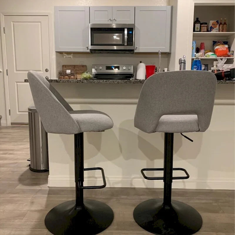 Tabouret de bar pivotant en vinyle à hauteur réglable avec base plus large (17,7 po), lot de 2 - 32 x 17 x 17 po