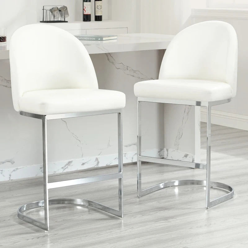 26 tabourets de bar de hauteur comptoir, revêtus de similicuir et dotés de pieds en métal - 38,8 cm (H) x 17,9 cm (L) x 20,9 cm (P)