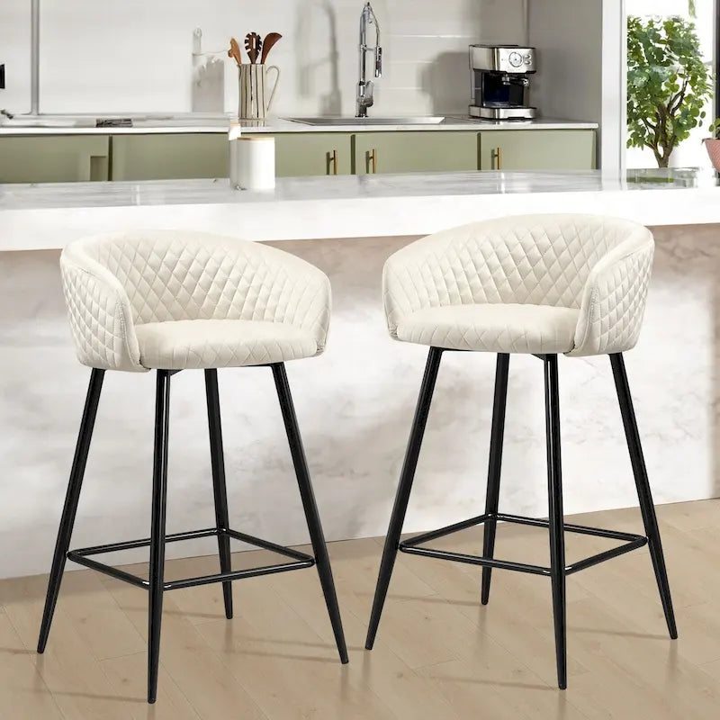 Tabourets de bar hauts, revêtus de velours, avec accoudoirs et pieds en métal - 86 cm (H) x 51 cm (L) x 53 cm (P)