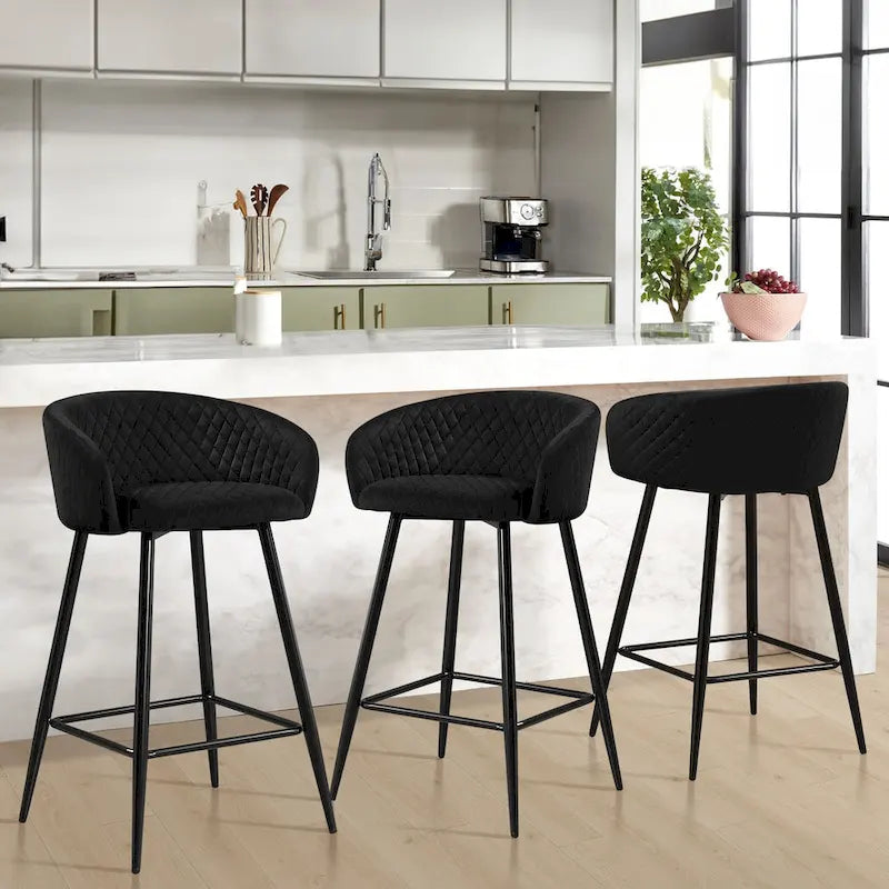 Tabourets de bar hauts, revêtus de velours, avec accoudoirs et pieds en métal - 86 cm (H) x 51 cm (L) x 53 cm (P)