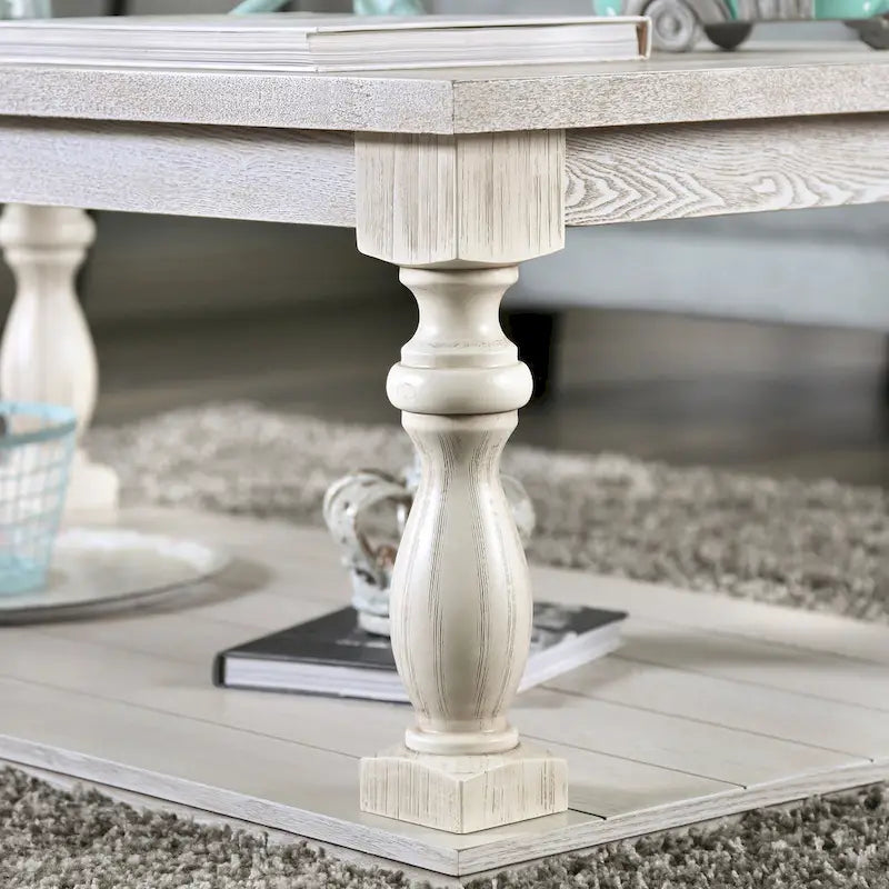 Table basse rustique blanche Tost de 132 cm (52 ​​pouces) en bois à une étagère, par Furniture of America