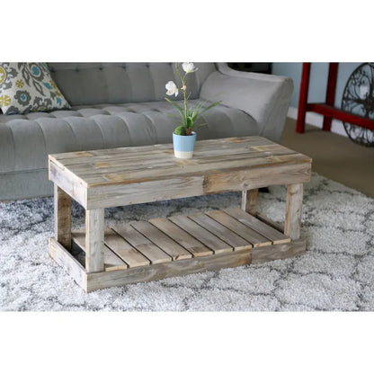 Table basse artisanale en bois recyclé avec plateau à lattes