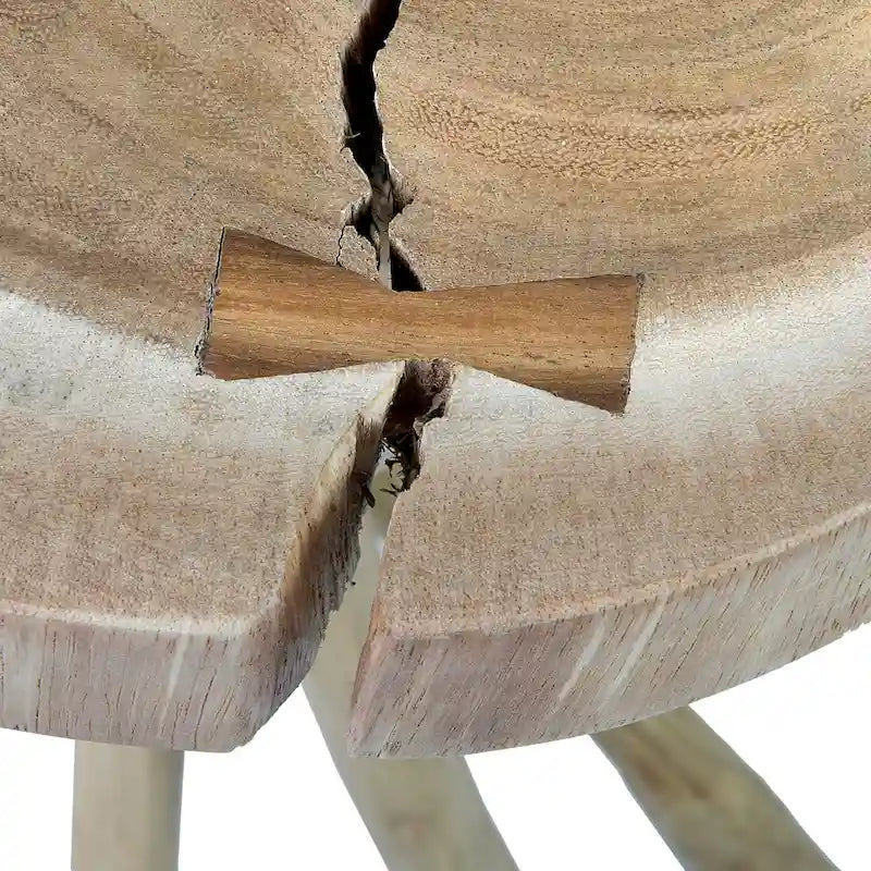 Table d'appoint en bois massif à découpe croisée et piètement en branches par East at Main - Petit modèle