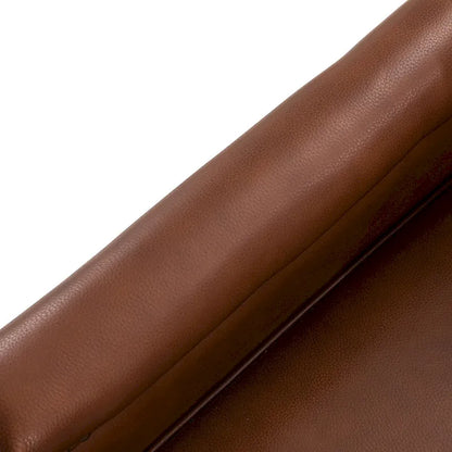 Fauteuil pivotant classique Rita en cuir véritable avec garnitures cloutées par HULALA HOME