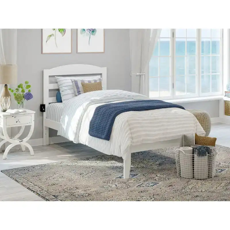 Lit plateforme Warren en bois massif avec chargeur USB intégré