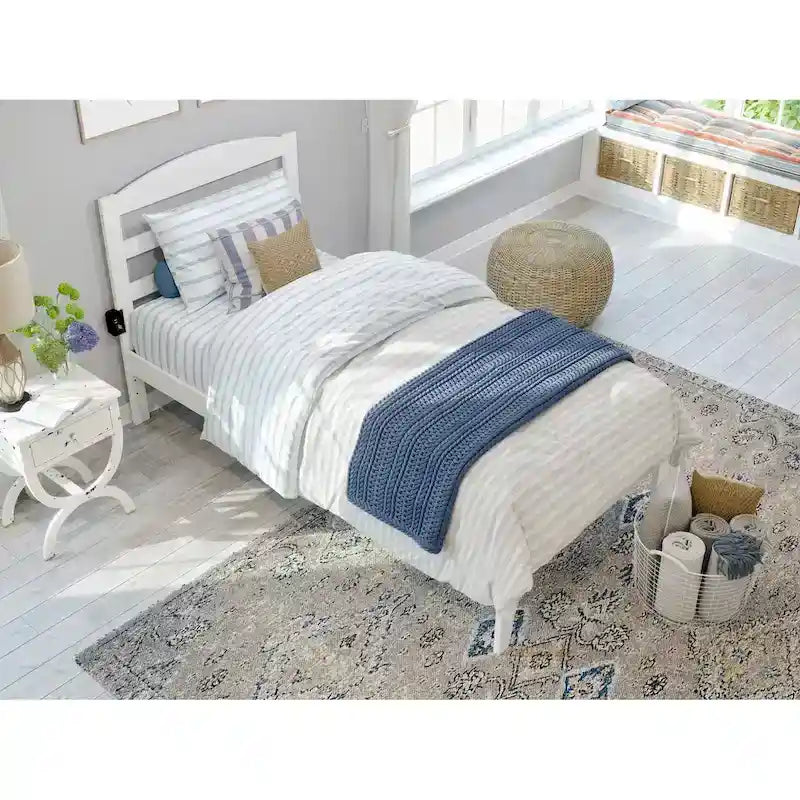 Lit plateforme Warren en bois massif avec chargeur USB intégré