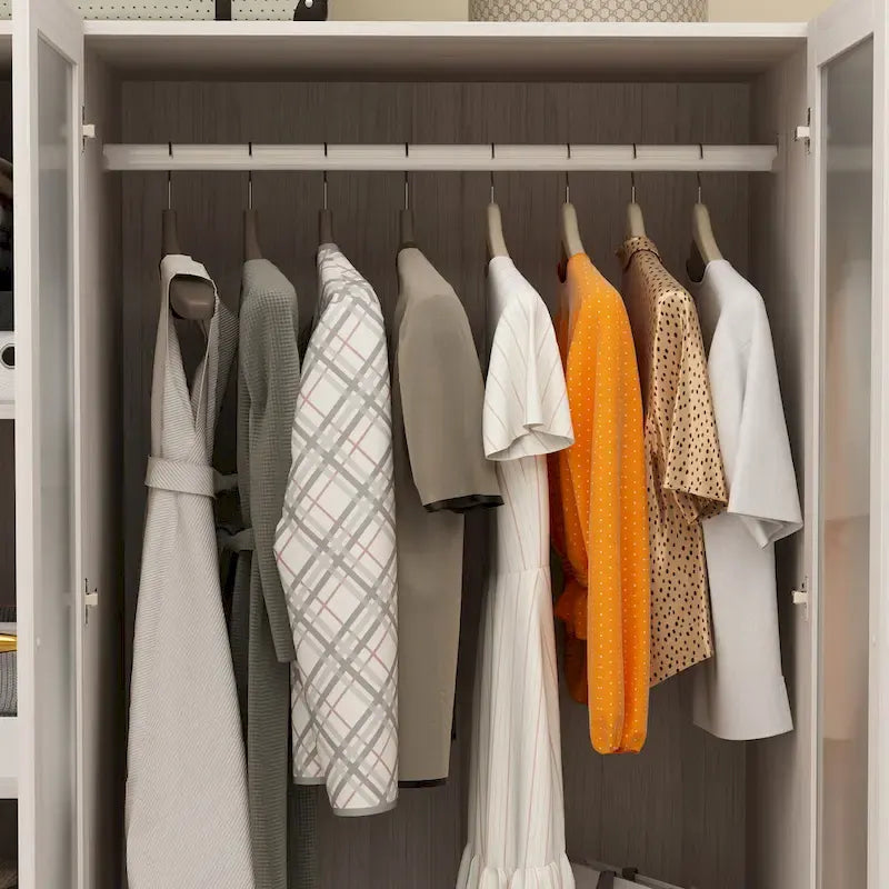 Armoire modulaire moderne à portes vitrées : solution de rangement.