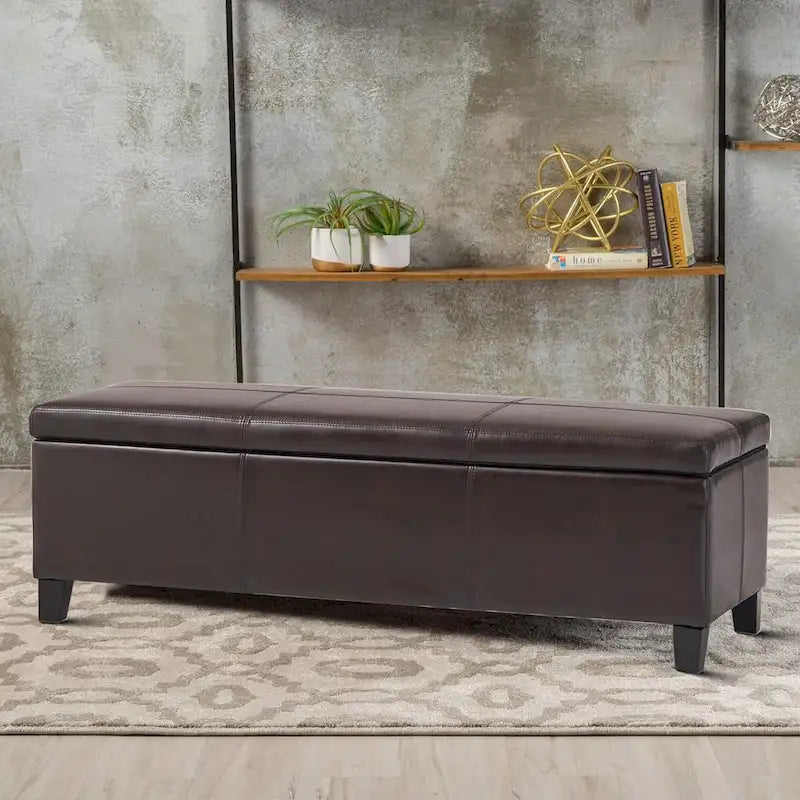 Banc de rangement rembourré au design minimaliste contemporain