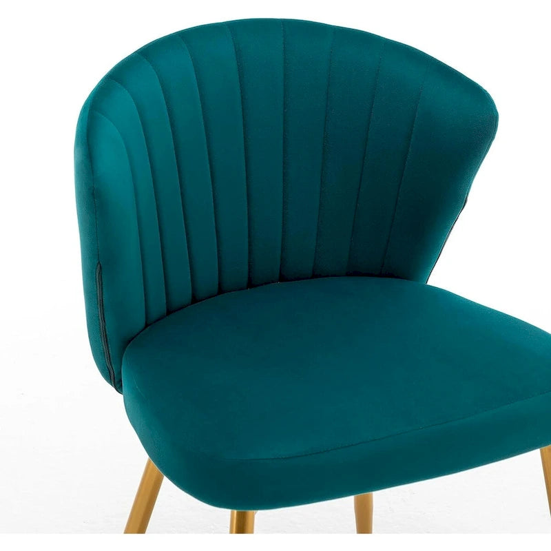 Fauteuil d'appoint moderne en velours avec capitonnage à canaux, confortable et tendance, sans accoudoirs.