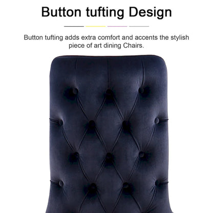 Chaises de salle à manger noires capitonnées, revêtues de velours doux et dotées de pieds en or poli.